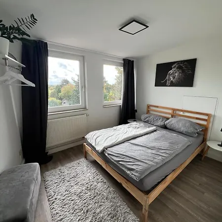 Im Dachgeschoss, 2 Zi, 45 Qm, Im Osten Von * Leipzig